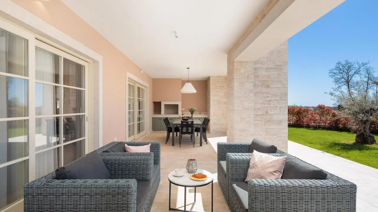 Villa Grace By Ilc Brtonigla